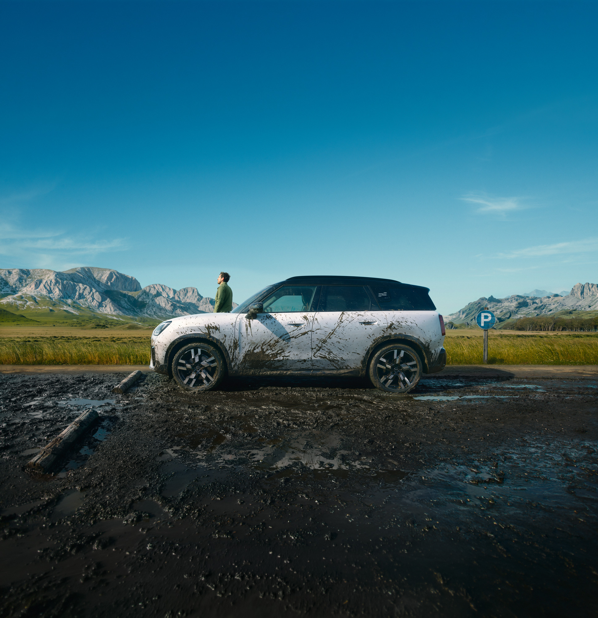 DI25 000326213 V1 O Srgb MINI Countryman (U25) Hero VI Artwork, Static, Side, JCW Trim MINI Countryman ICE